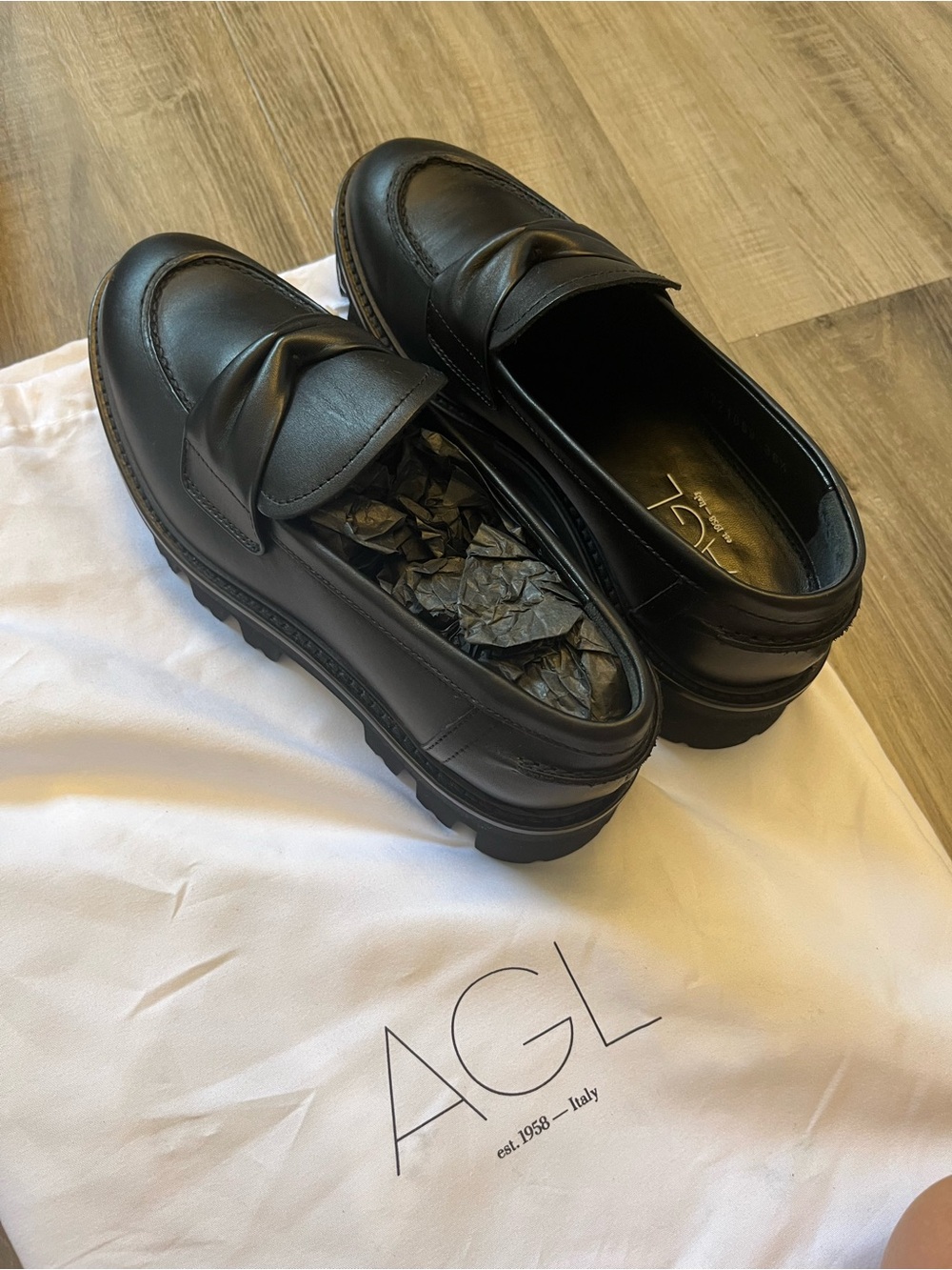 AGL women’s lug loafers size 6.5